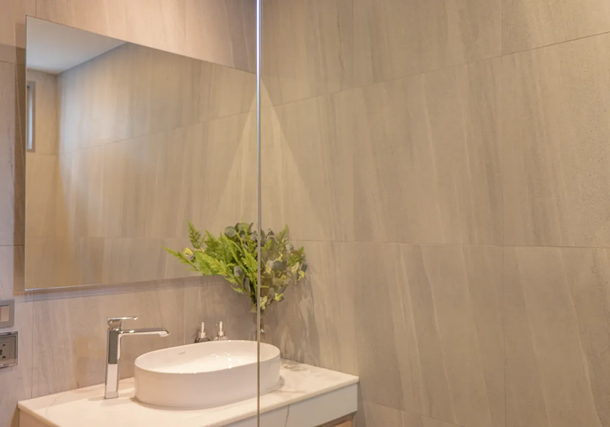 Modern Thai Hotel Ltd