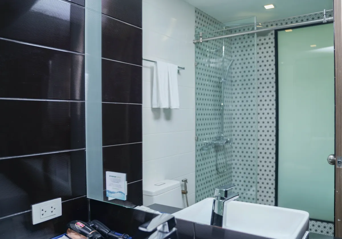 Phuket Sirinath Property